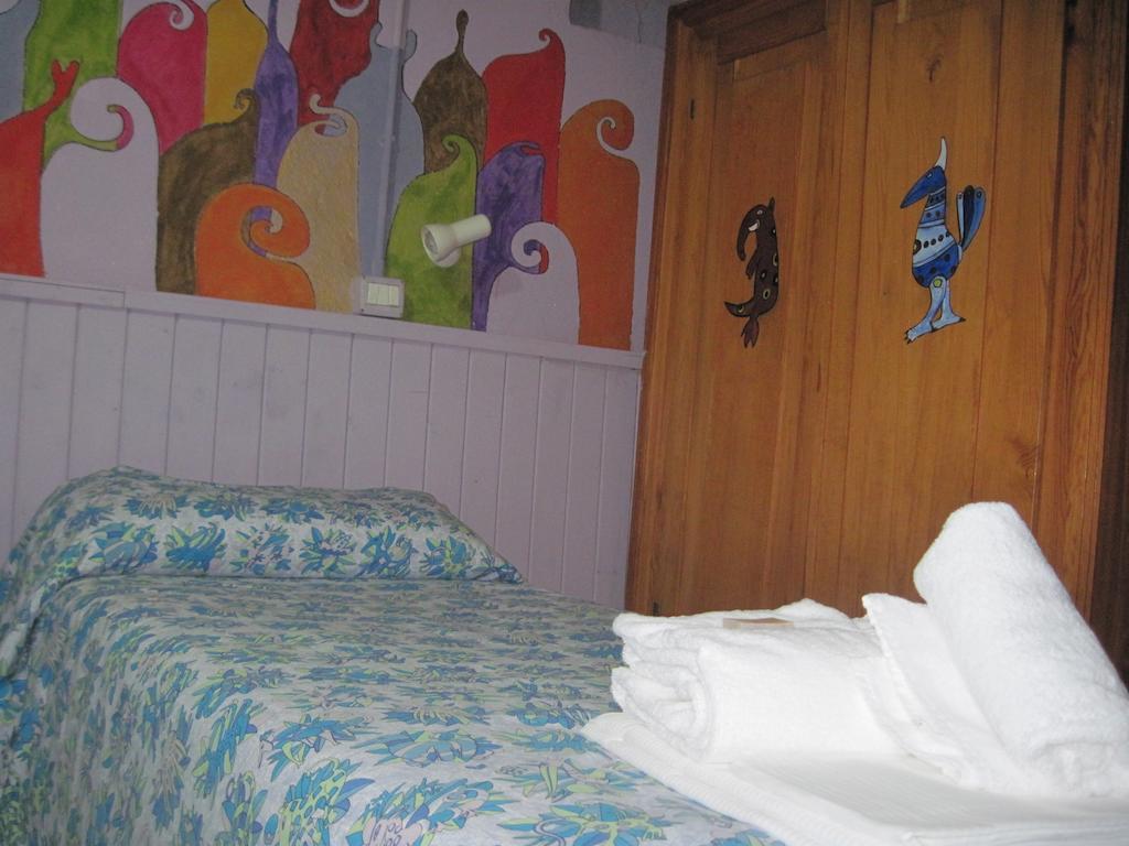 Libera Universita Di Alcatraz Guest House Morleschio Стая снимка