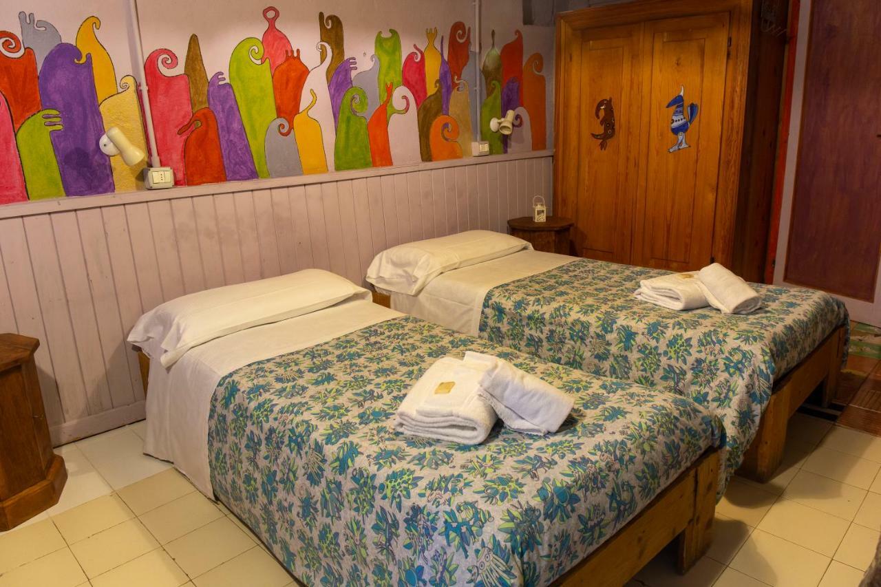 Libera Universita Di Alcatraz Guest House Morleschio Екстериор снимка