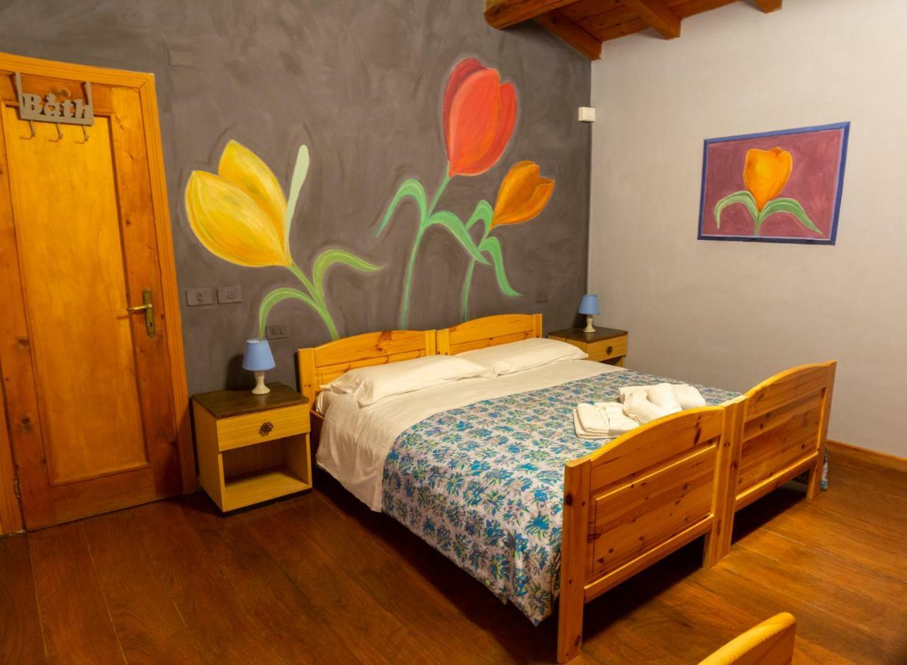 Libera Universita Di Alcatraz Guest House Morleschio Екстериор снимка